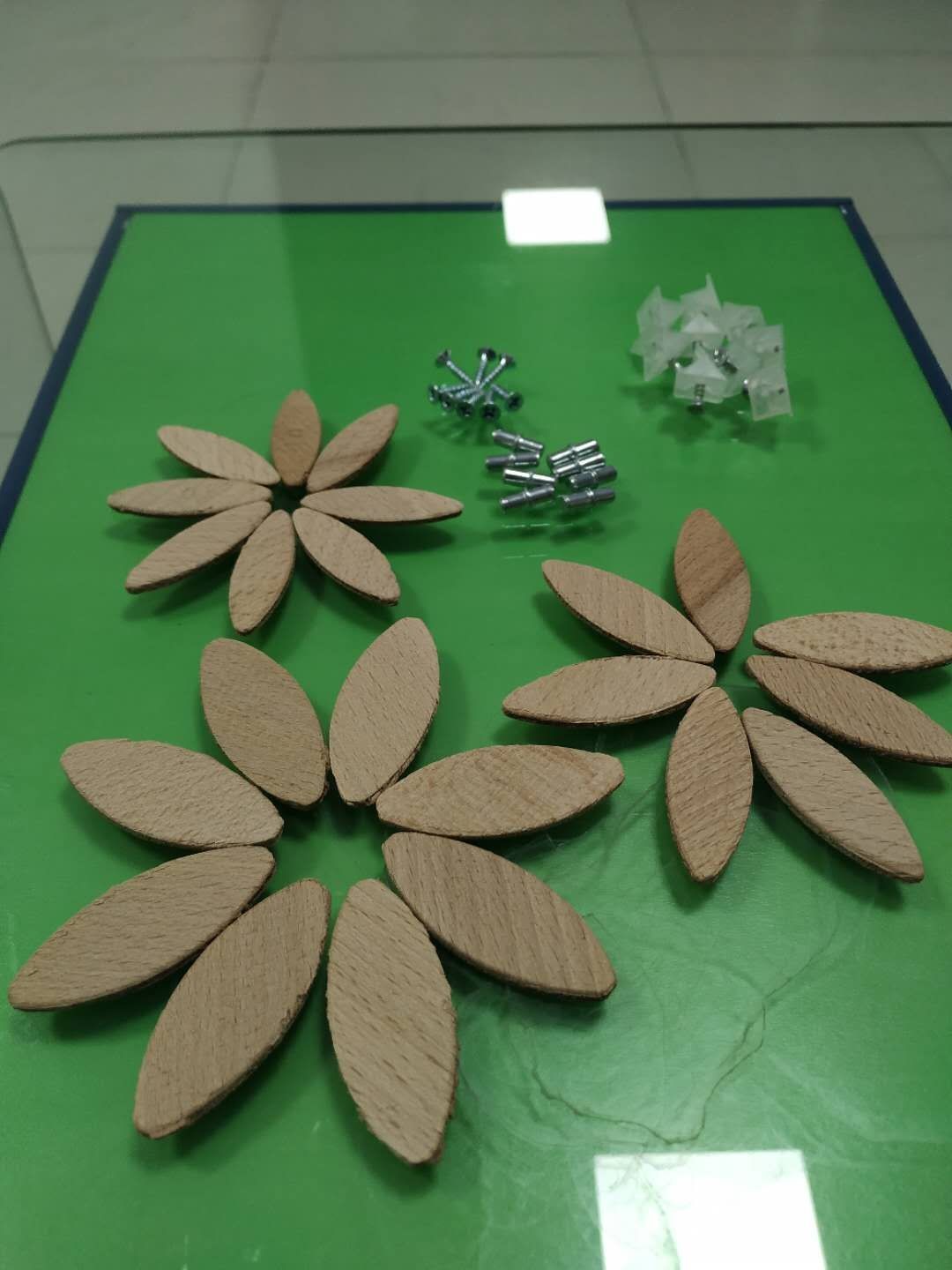 UK - For Counting & Packaging Wooden Parts - 2